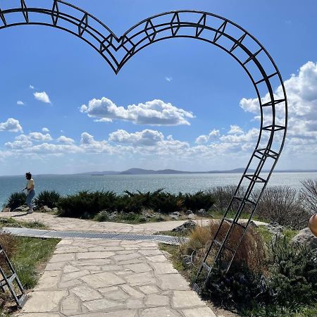 Brand New First Line Sea View 2 Bedroom Apartment Μπουργκάς Εξωτερικό φωτογραφία