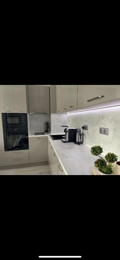 Brand New First Line Sea View 2 Bedroom Apartment Μπουργκάς Εξωτερικό φωτογραφία